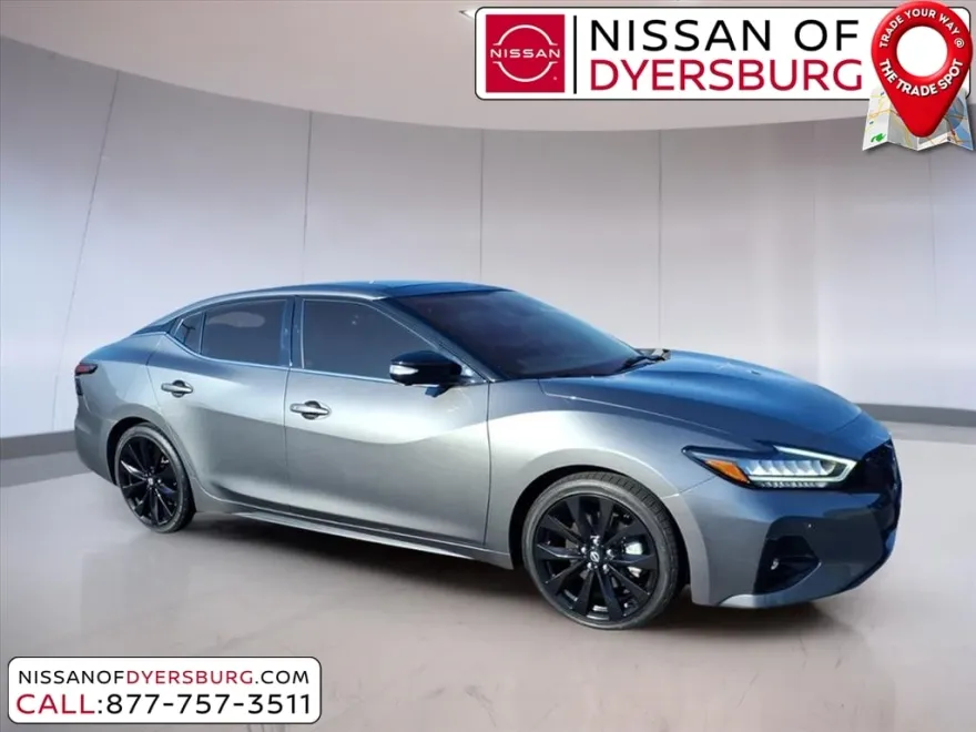 2023 Nissan Maxima SR photo 1