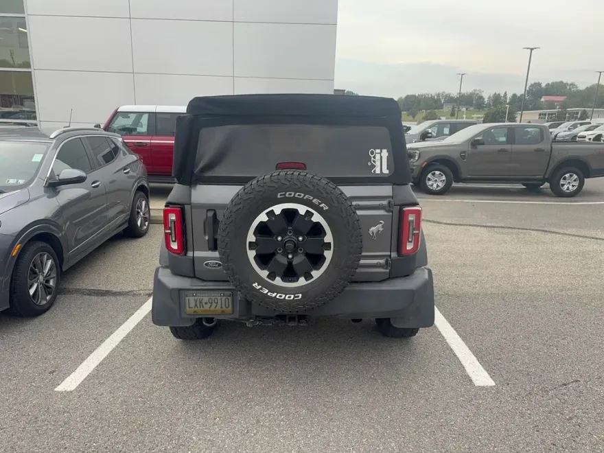 2022 Ford Bronco Base Big Bend Black Diamond Outer Banks photo 1