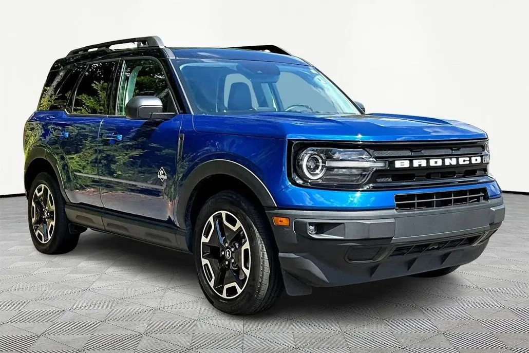 2023 Ford Bronco Sport Outer Banks photo 1
