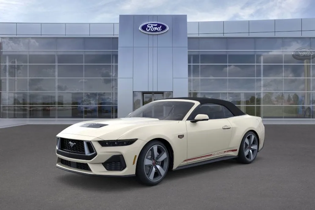 2025 Ford Mustang GT Premium Convertible photo 1