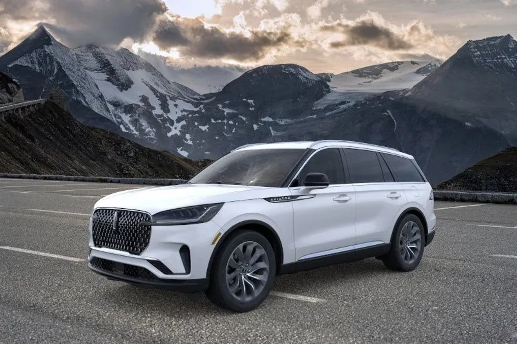 2025 Lincoln Aviator Premiere photo 1
