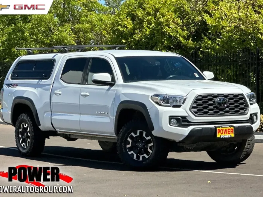 2022 Toyota Tacoma 4x4 SR5 photo 1