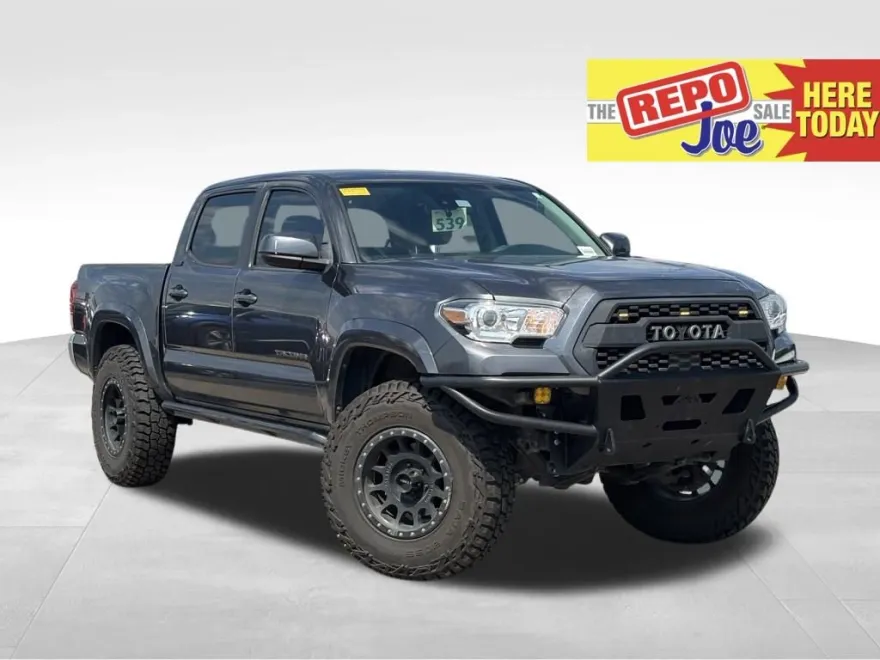 2019 Toyota Tacoma SR5 V6 photo 1