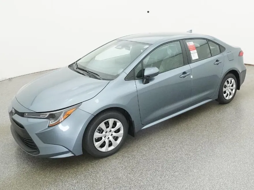 2026 Toyota Corolla LE photo 1