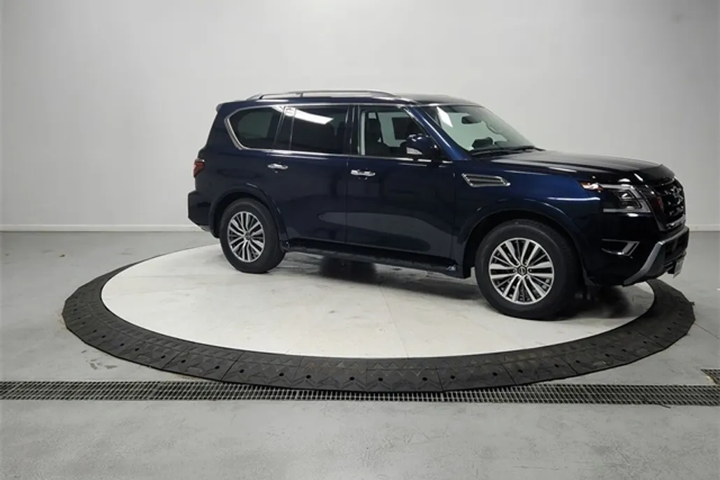 2023 Nissan Armada SL photo 1