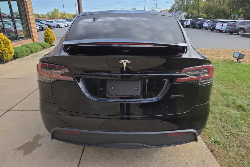 2022 Tesla Model X photo 1
