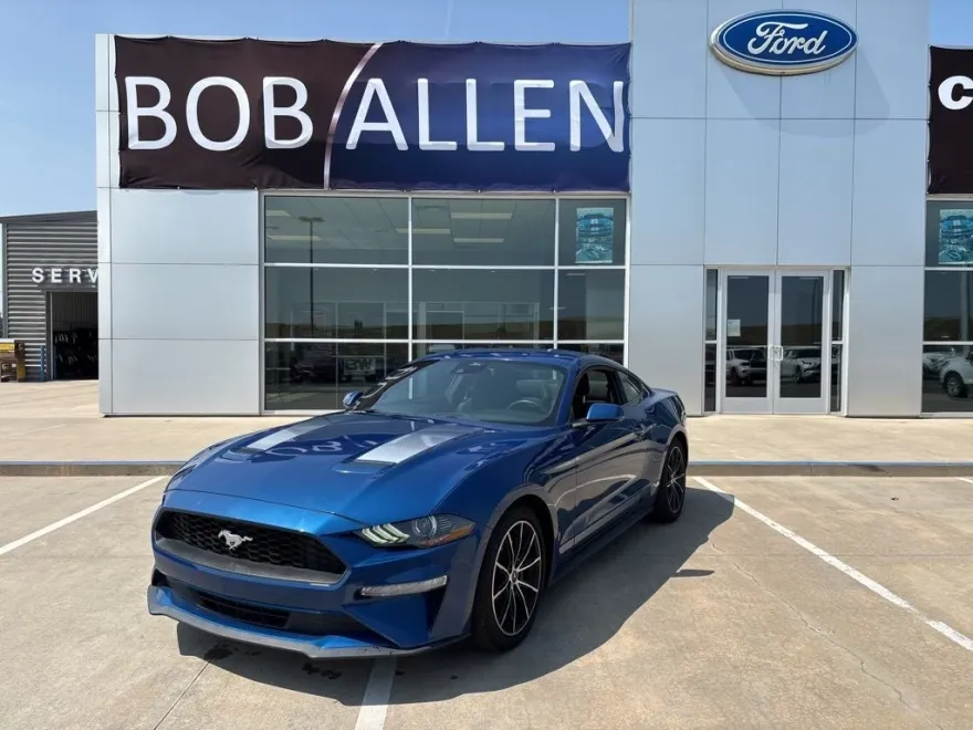 2022 Ford Mustang EcoBoost photo 1