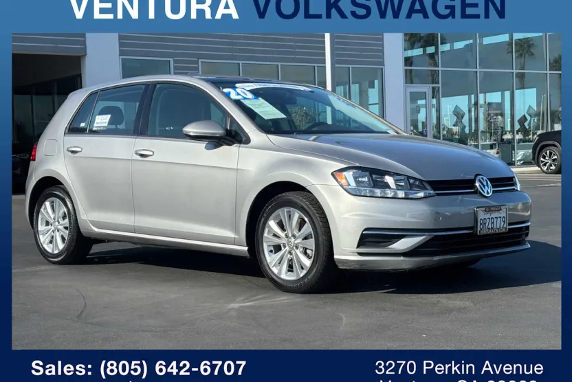 2020 Volkswagen Golf TSI photo 1
