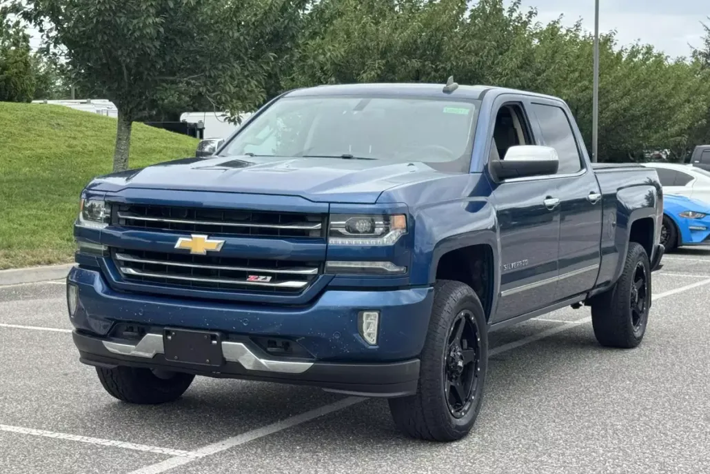 2017 Chevrolet Silverado 1500 LTZ photo 1