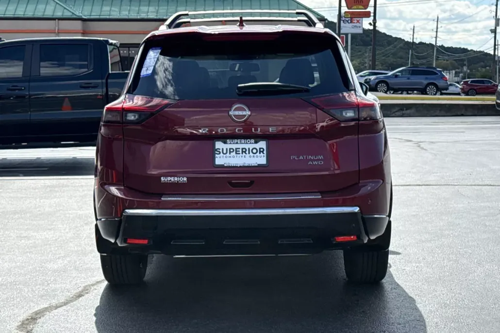 2026 Nissan Rogue Platinum photo 1