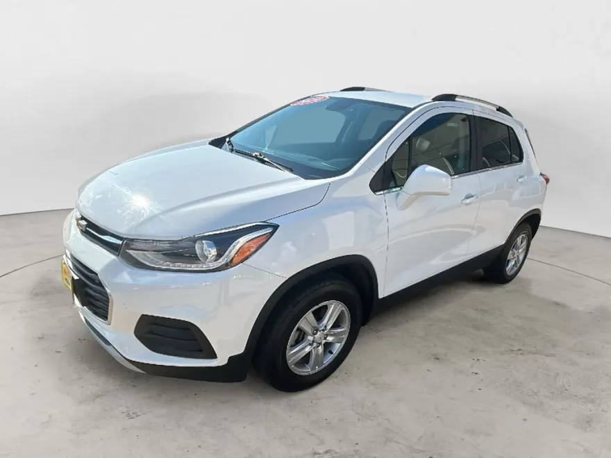 2020 Chevrolet Trax LT photo 1