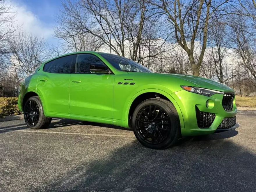2023 Maserati Levante Modena photo 1