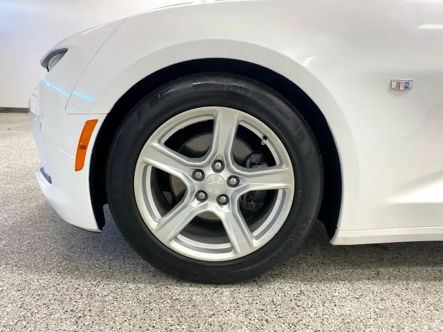 2020 Chevrolet Camaro 1LS 1LT photo 9
