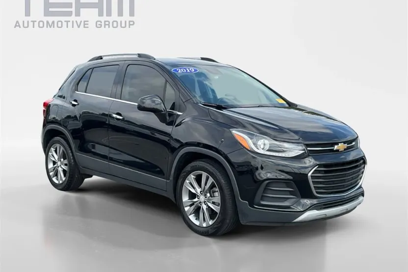 2019 Chevrolet Trax LT photo 1