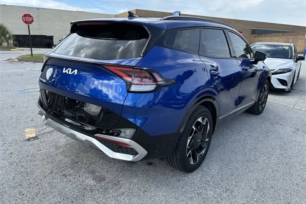 2023 Kia Sportage photo 1