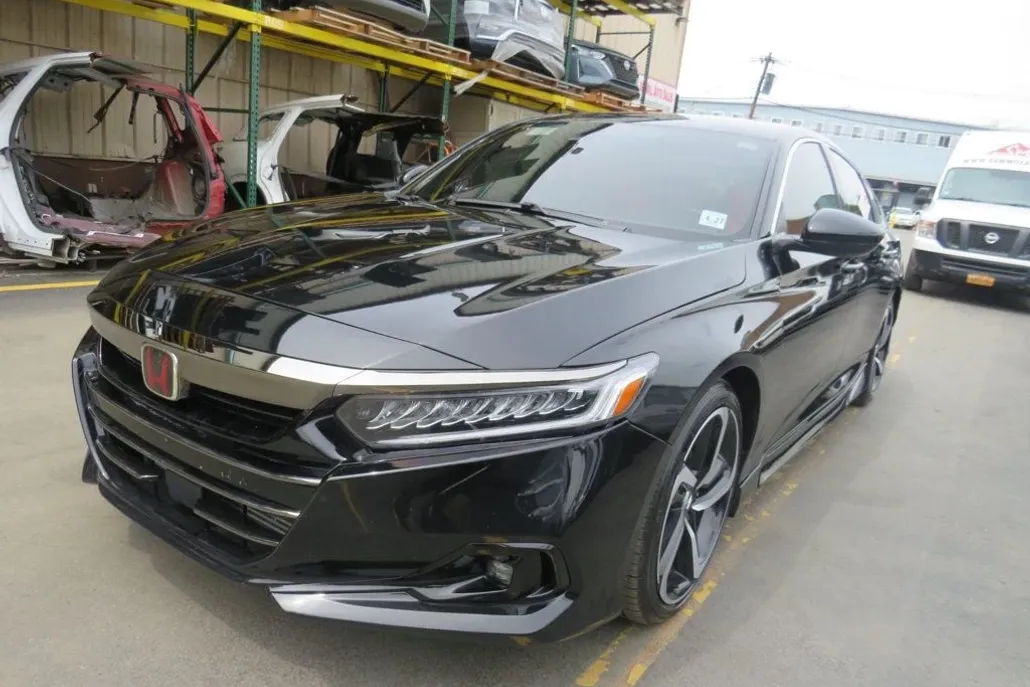 2022 Honda Accord Sport 2.0T photo 1