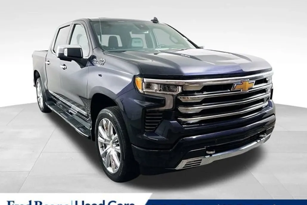 2023 Chevrolet Silverado 1500 High Country photo 1