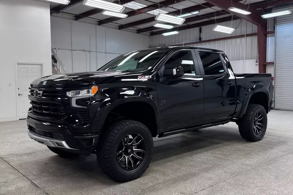 2023 Chevrolet Silverado 1500 RST photo 1