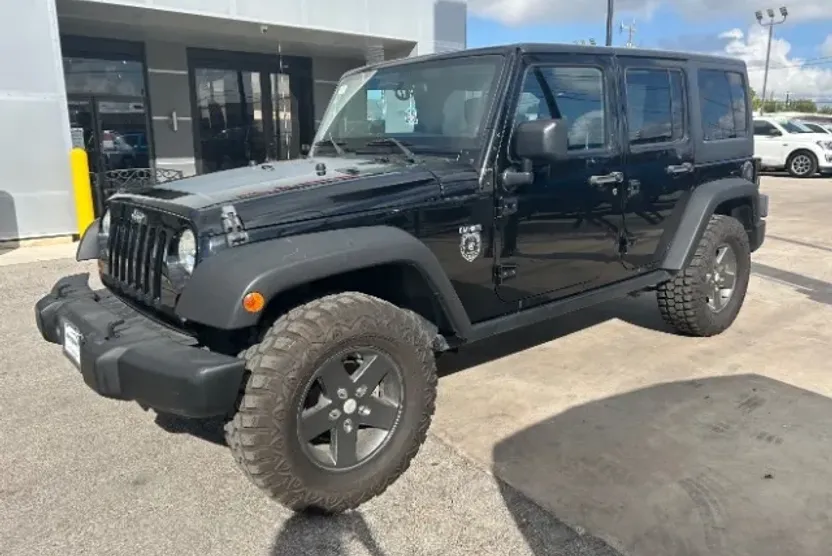 2011 Jeep Wrangler Unlimited Rubicon photo 1