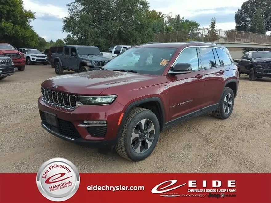 2024 Jeep Cherokee Limited 4xe photo 1
