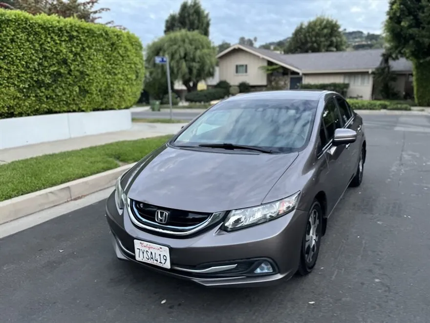 2014 Honda Civic Hybrid photo 1