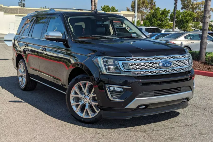 2019 Ford Expedition Platinum photo 1