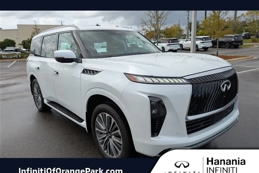 2026 Infiniti QX80 Luxe photo 1