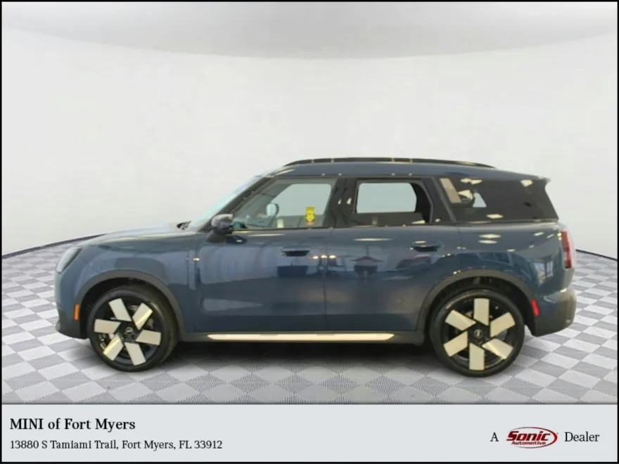 2025 Mini Countryman S photo 1