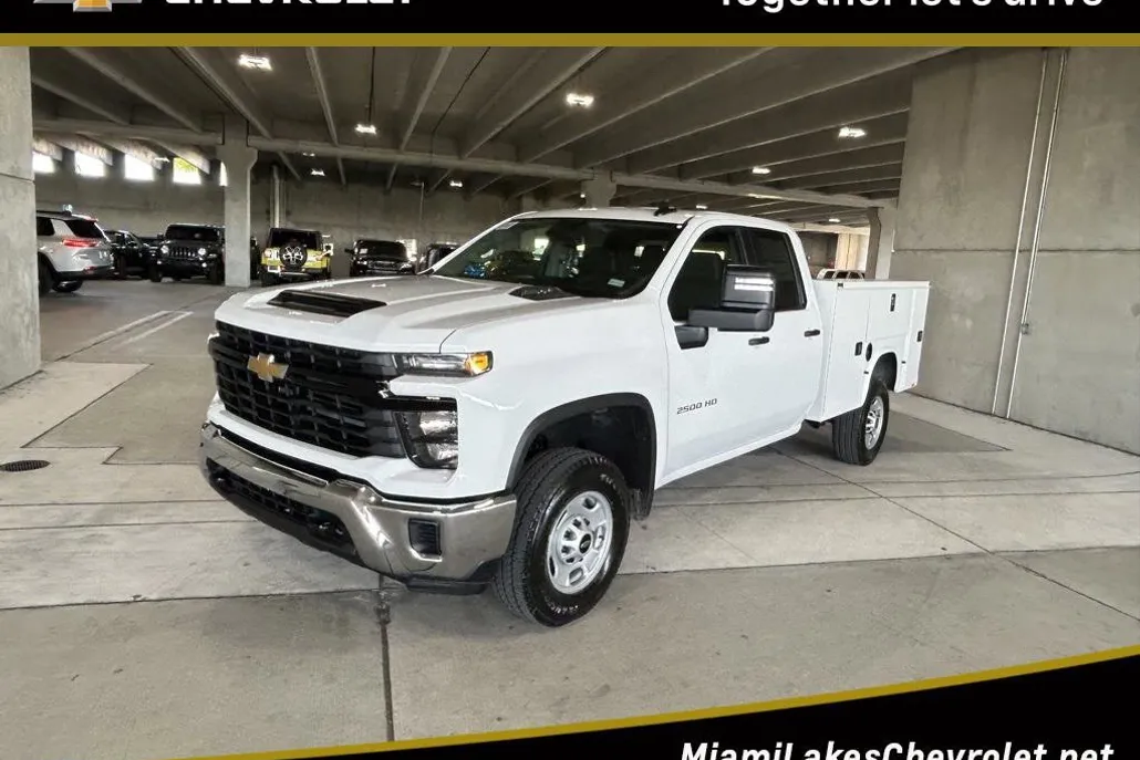 2024 Chevrolet Silverado 2500HD photo 1