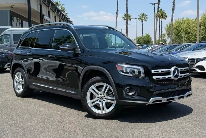 2021 Mercedes Benz GLB 250 photo 1