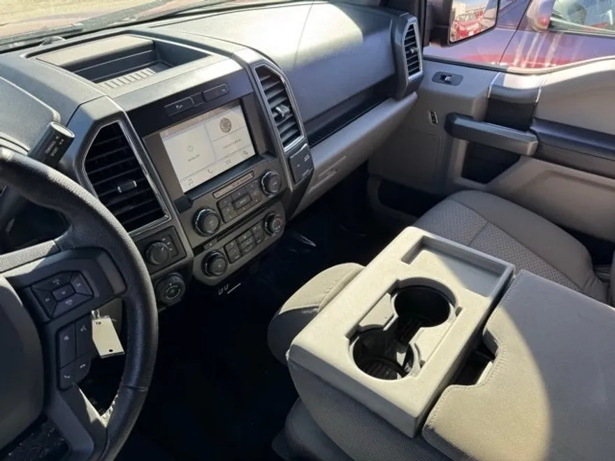 2016 Ford F-150 XLT photo 1