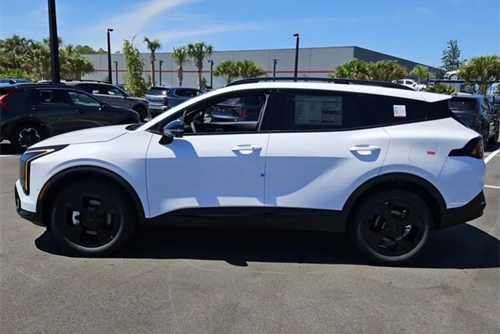 2026 Kia Sportage X-Line photo 1