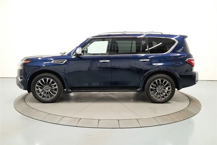 2024 Nissan Armada Platinum photo 1
