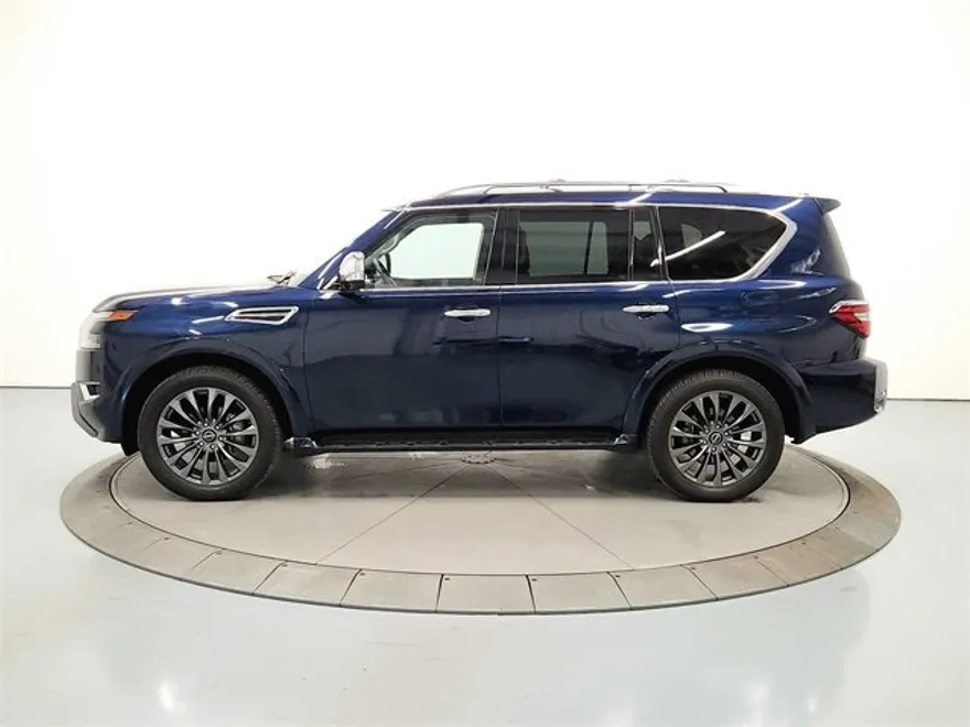 2024 Nissan Armada Platinum photo 1