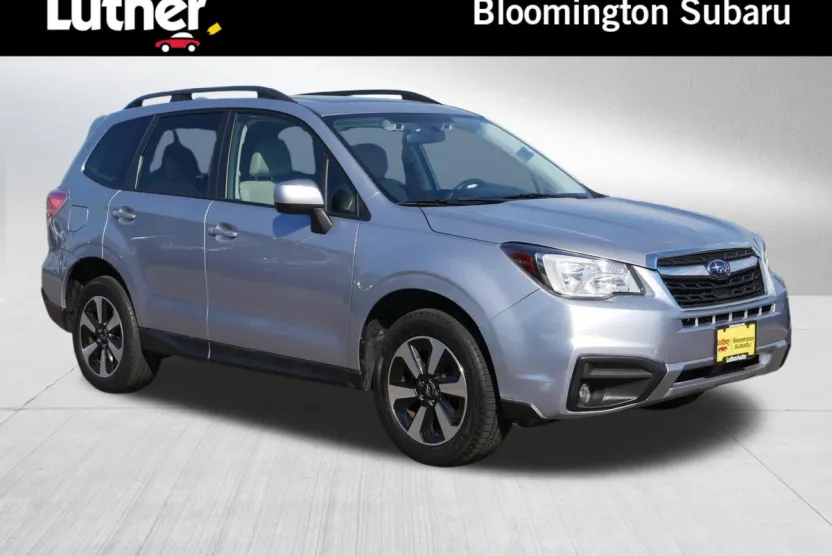 2017 Subaru Forester Premium photo 1
