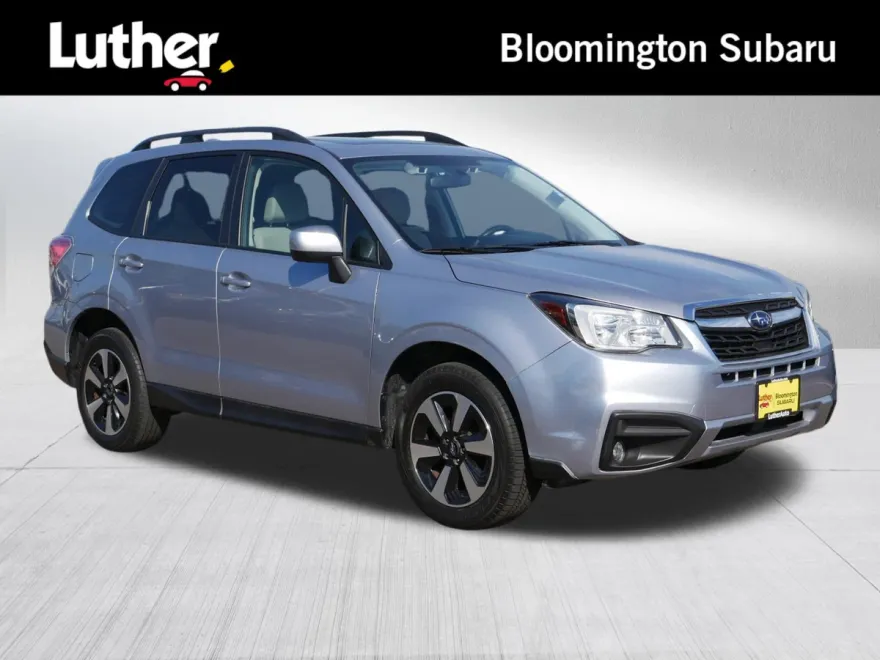 2017 Subaru Forester Premium photo 1
