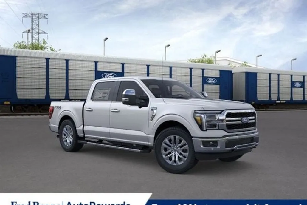 2025 Ford F-150 Lariat photo 1