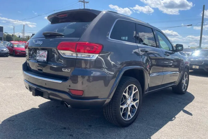 2018 Jeep Grand Cherokee Sterling Edition photo 1