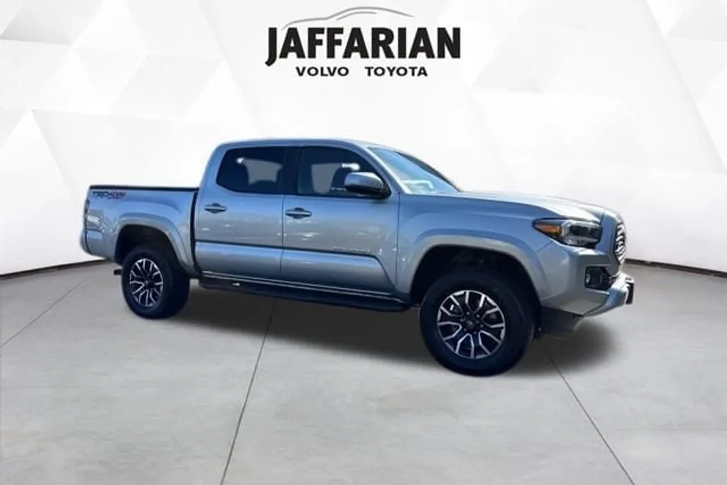 2023 Toyota Tacoma TRD Sport photo 1