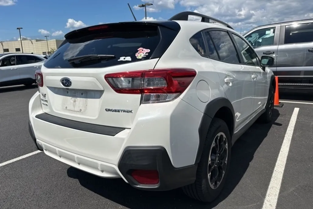 2023 Subaru Crosstrek Base photo 1