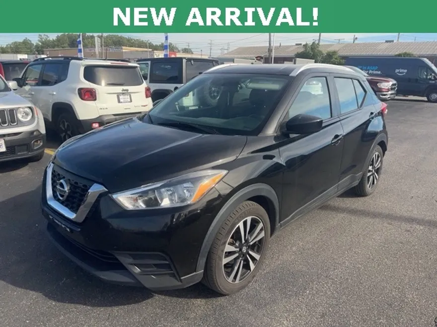 2019 Nissan Kicks SV photo 1