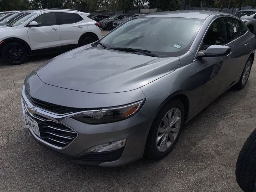 2023 Chevrolet Malibu 1LT photo 1
