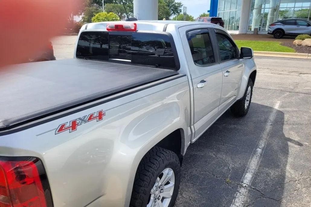 2019 Chevrolet Colorado LT photo 1