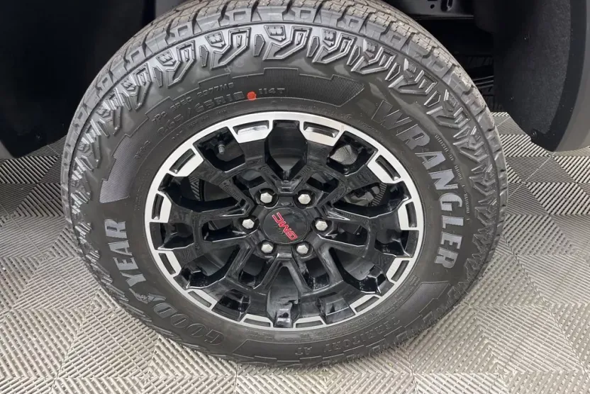 2026 Gmc Canyon AT4 photo 1