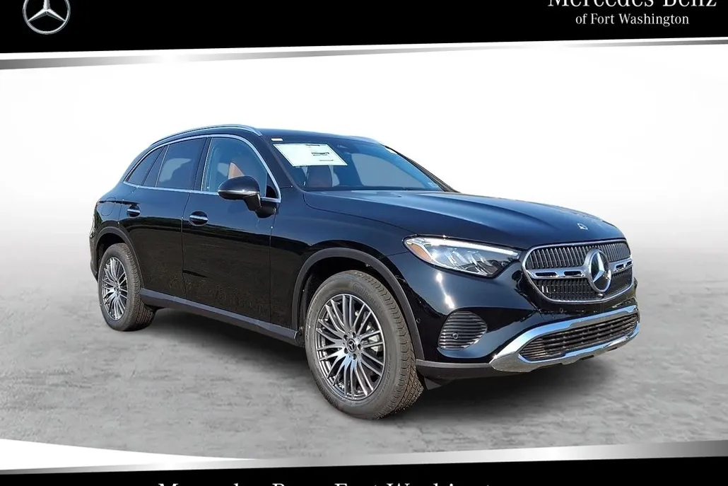 2025 Mercedes Benz GLC 300 4MATIC photo 1