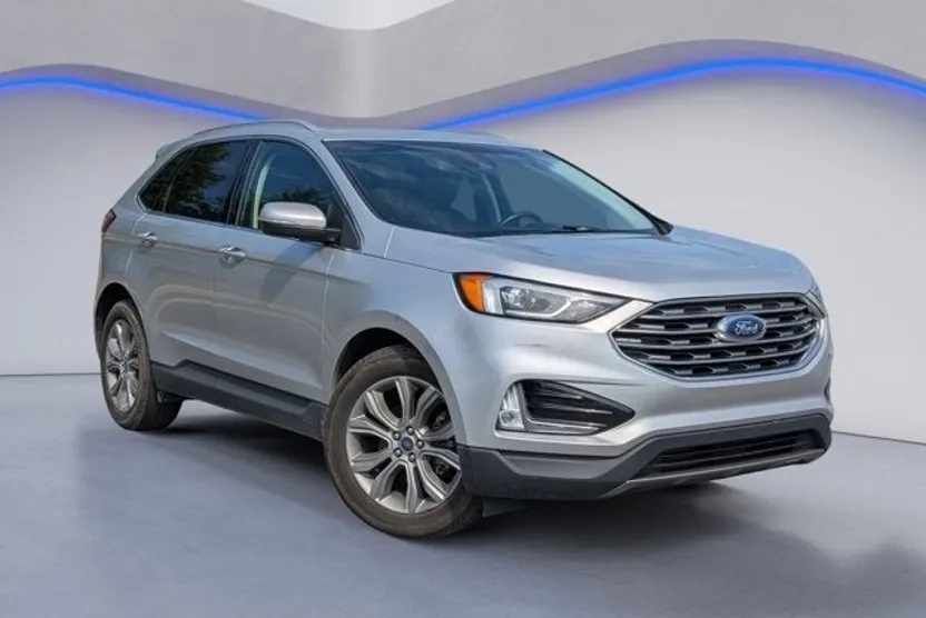 2019 Ford Edge Titanium photo 1