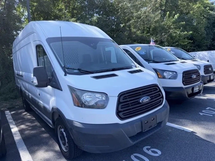 2017 Ford Transit photo 1