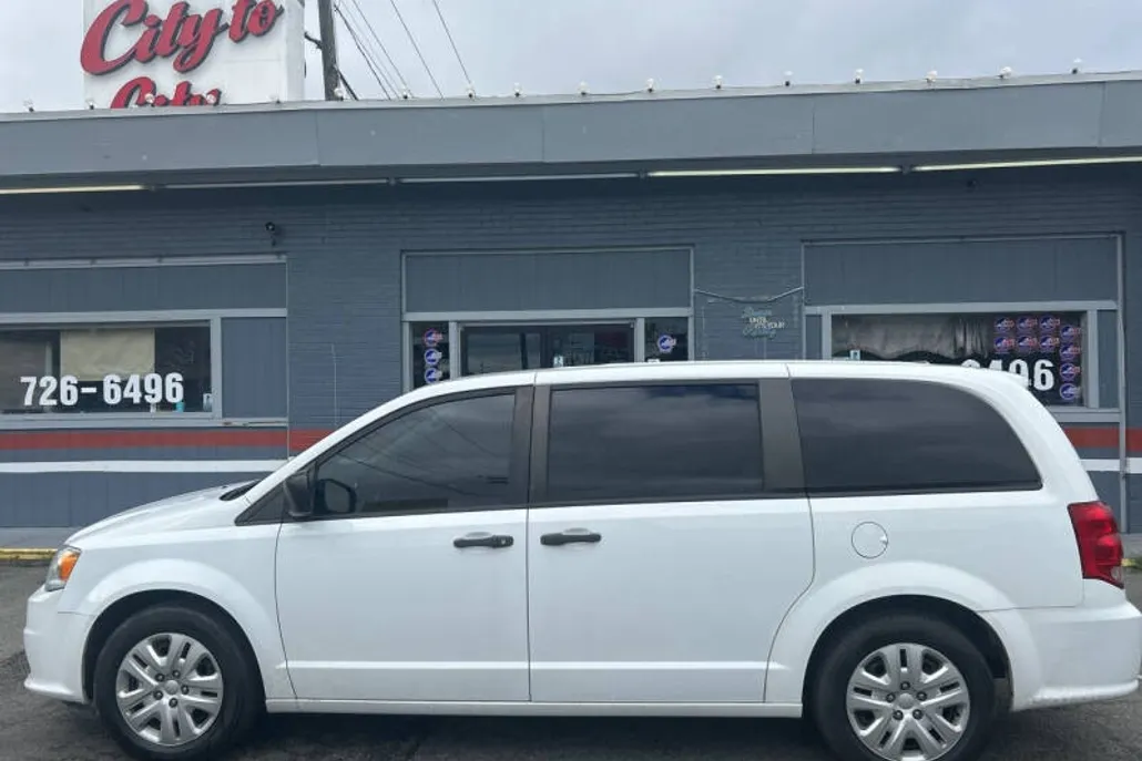 2019 Dodge Grand Caravan SE Anniversary Edition photo 1