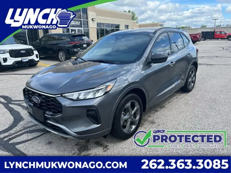 2023 Ford Escape ST-Line photo 1
