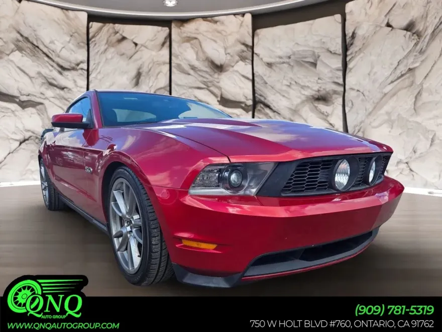 2011 Ford Mustang GT Premium photo 1